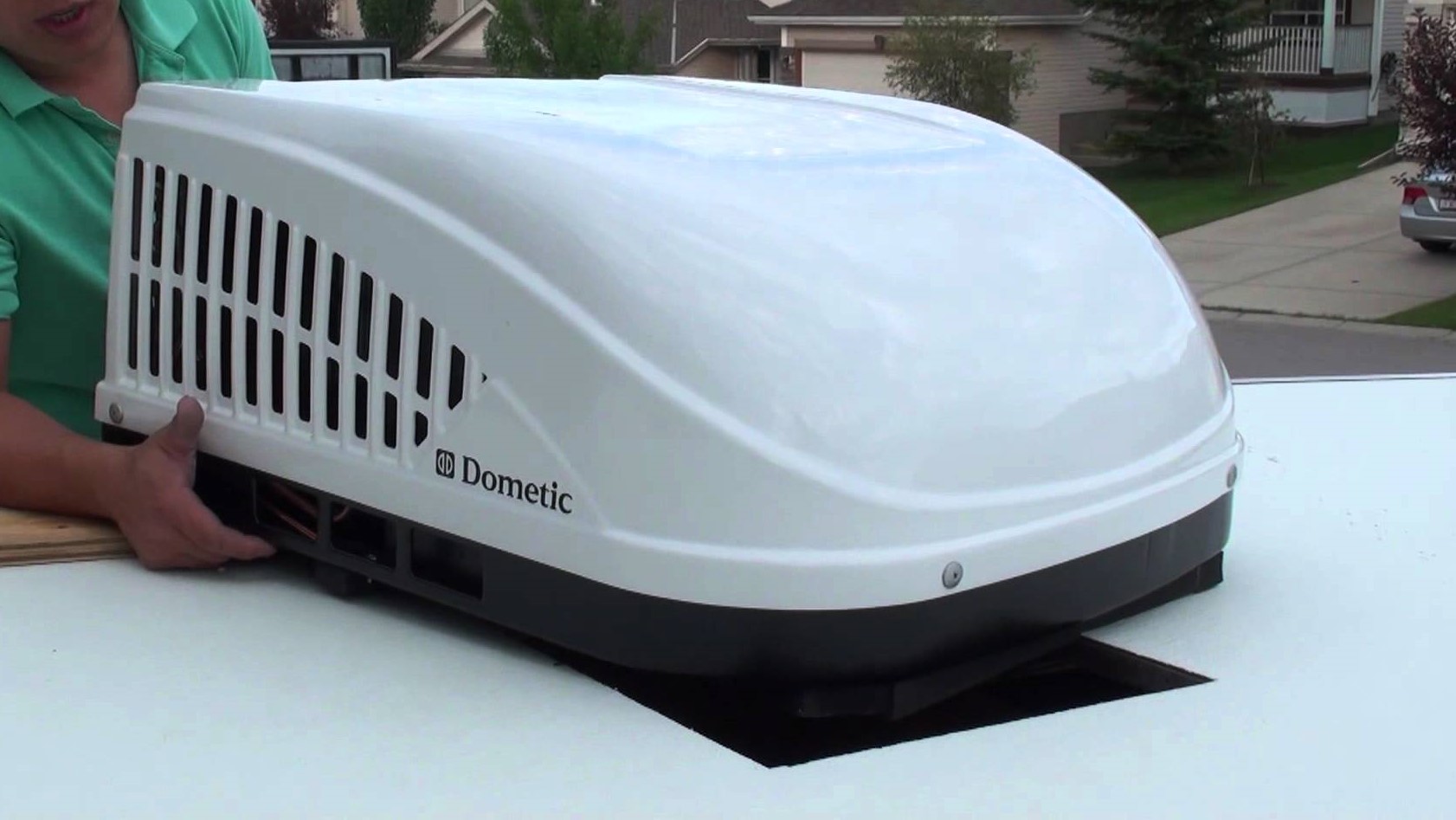 RV Air Conditioner